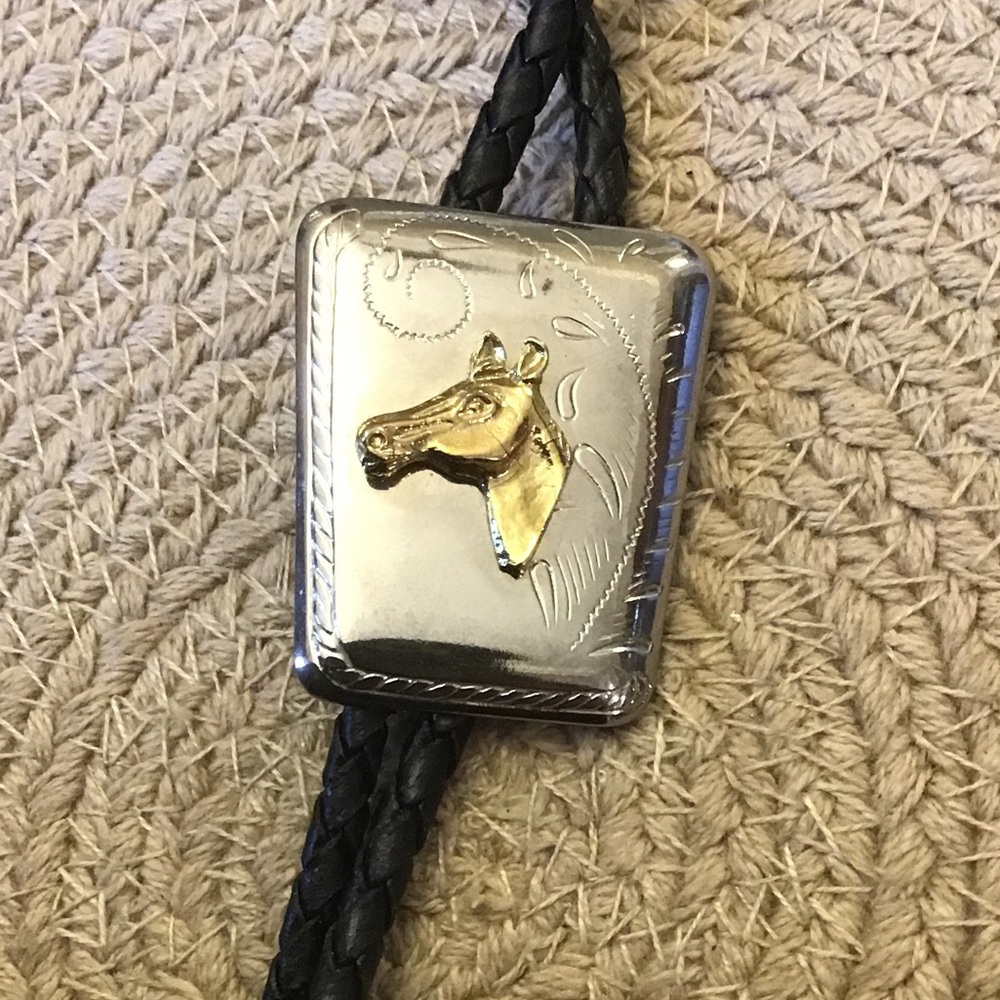 Western horse head bolo tie. Vintage